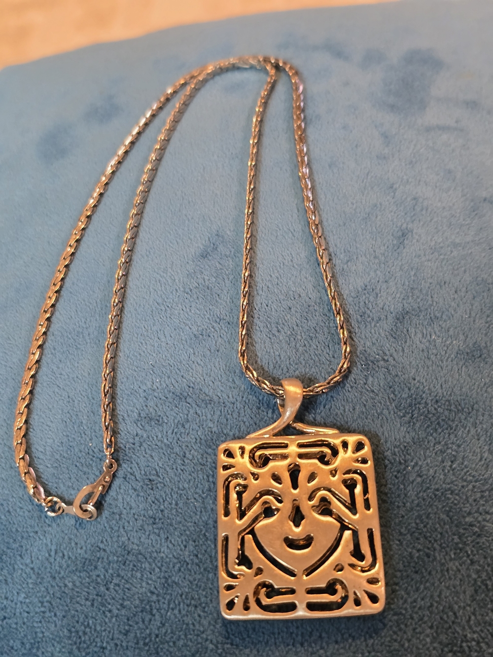 Silver-Tone Filigree Pendant 2" Necklace 22" - Elegant Women's Jewelry